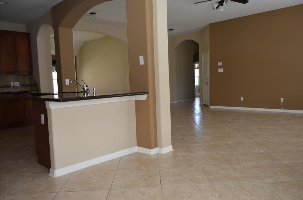 47 Sagamore Ridge Pl, Spring TX  77389-4957 exterior