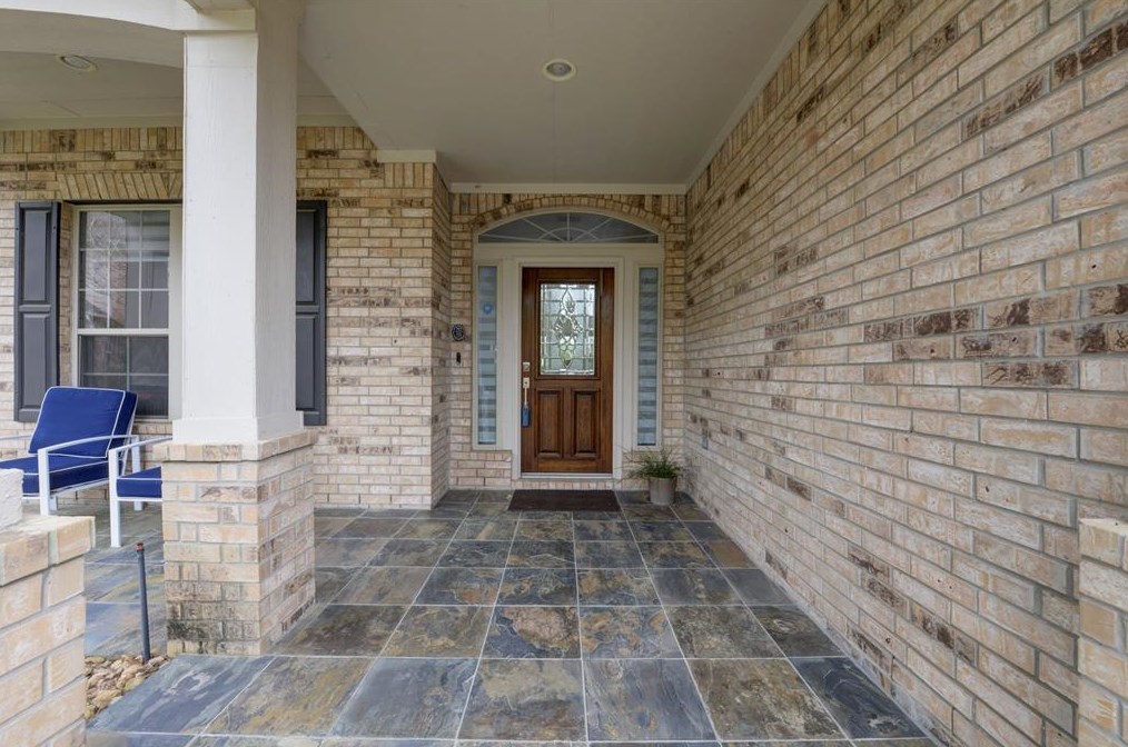2 Tillamook Ct, Spring TX  77389-5350 exterior