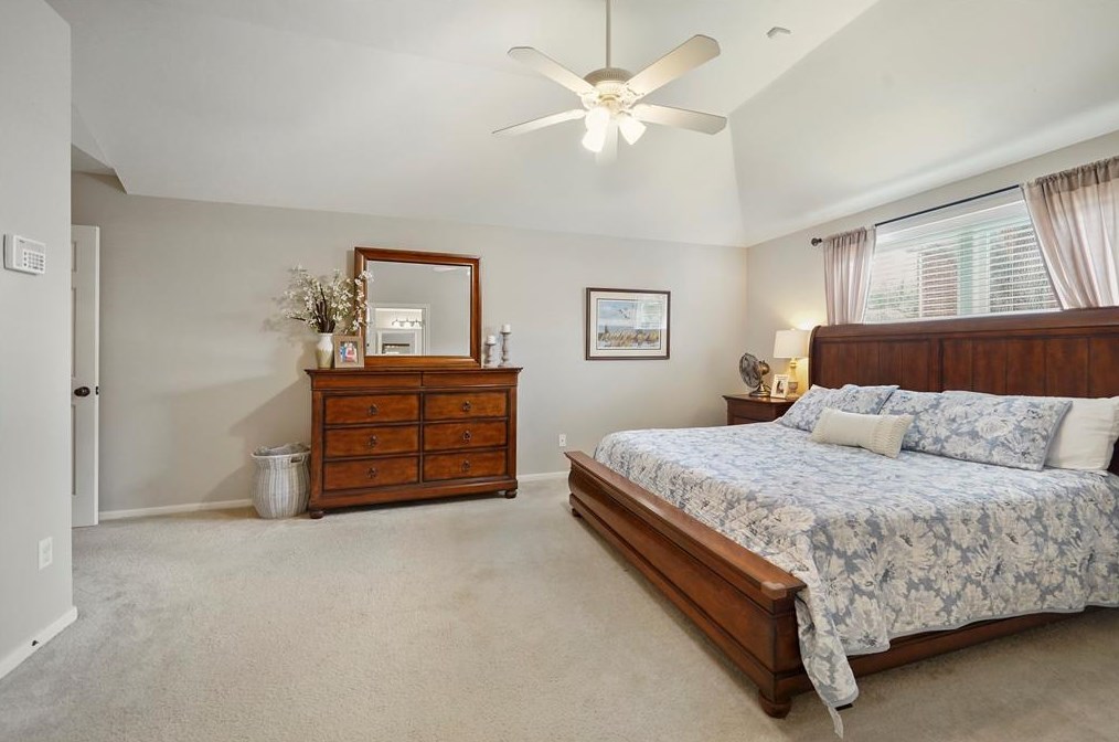 5803 Malcomboro Dr, Houston TX 77041-6582 exterior