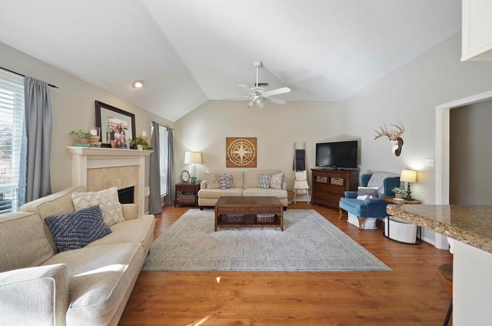 5803 Malcomboro Dr, Houston TX 77041-6582 exterior