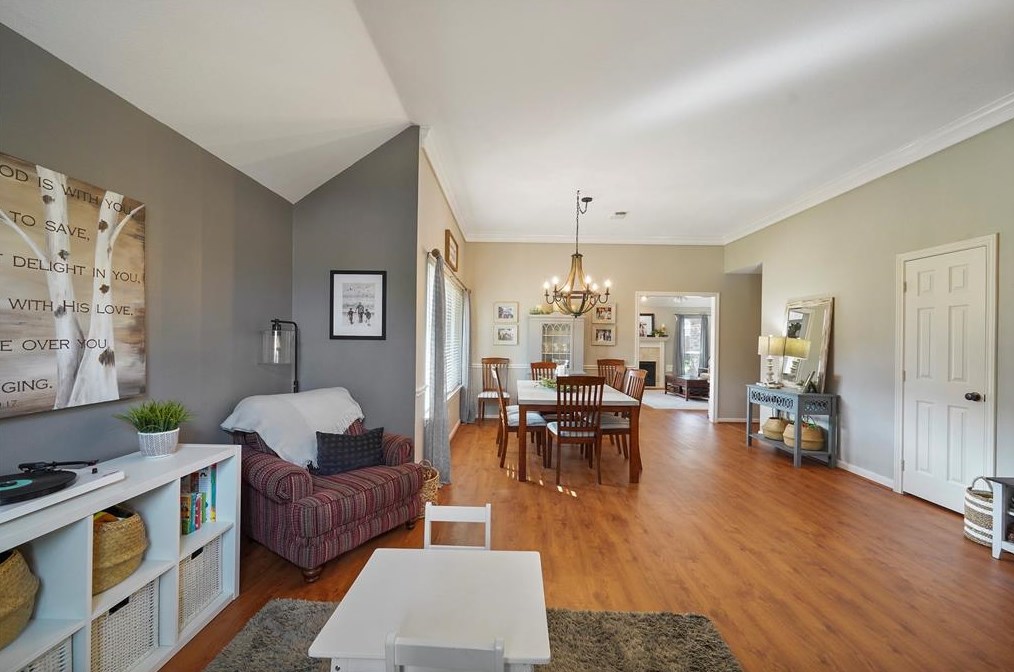 5803 Malcomboro Dr, Houston TX 77041-6582 exterior