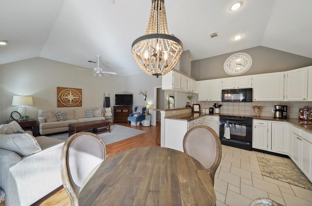 5803 Malcomboro Dr, Houston TX 77041-6582 exterior