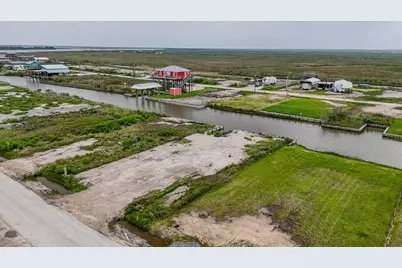 1400 Van Sant, Gilchrist, TX 77617 - Photo 11