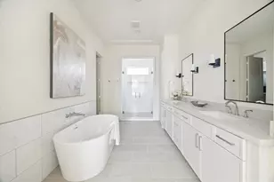 5305 Lambeth Riverside Dr, Houston, TX 77091 - Photo 17