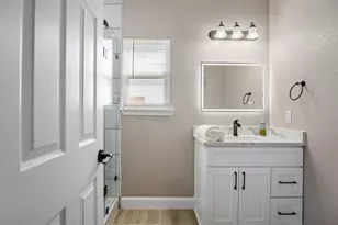 1103 Mabry St, Gilchrist, TX 77617 - Photo 39