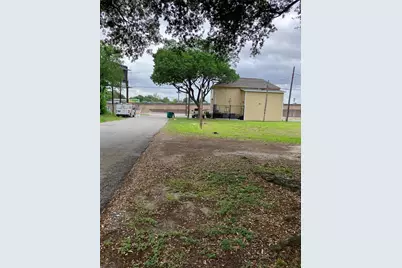 2705 North Fwy, Houston, TX 77009 - Photo 3