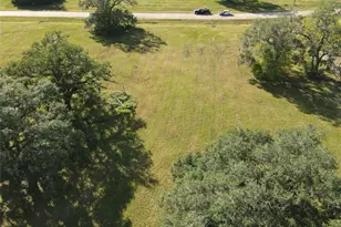 381 Pony Trail, Angleton, TX 77515 - Photo 1