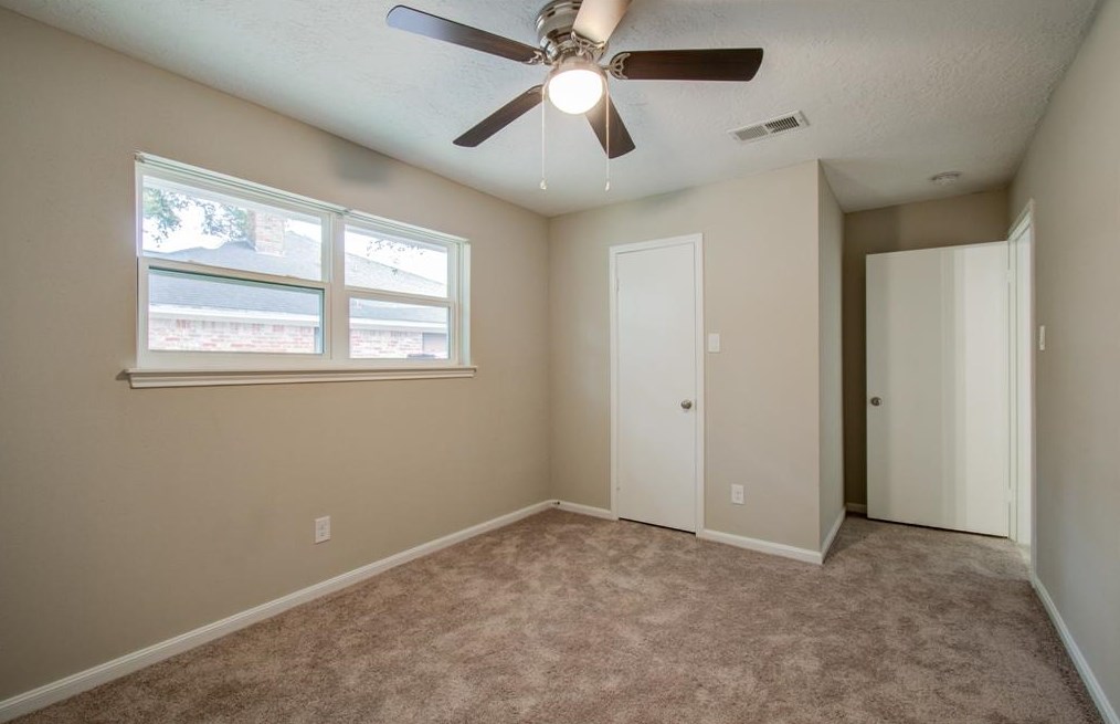8903 Abbeydale Dr, Houston TX  77031-3002 exterior