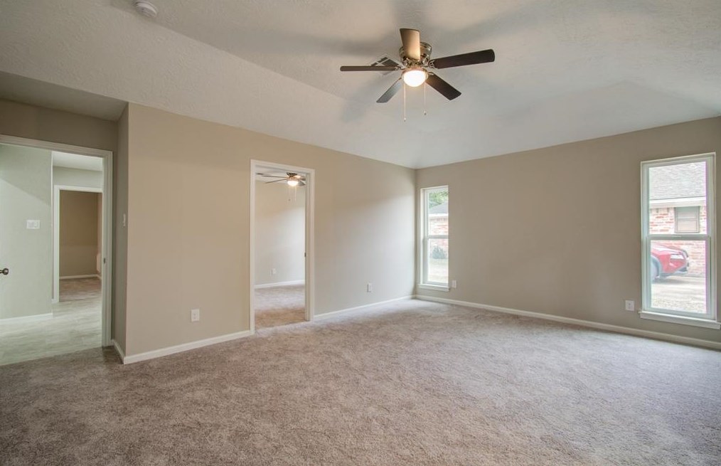 8903 Abbeydale Dr, Houston TX  77031-3002 exterior