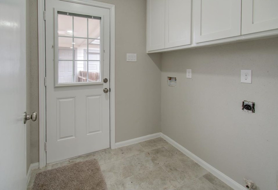 8903 Abbeydale Dr, Houston TX  77031-3002 exterior