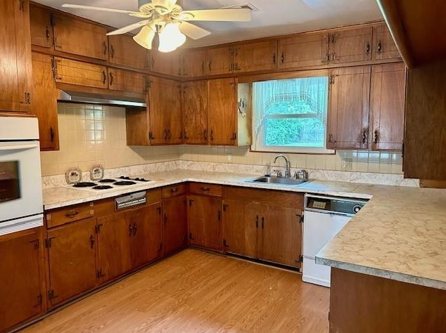 113 Persimmon Ln, Richwood TX  77566-4633 exterior