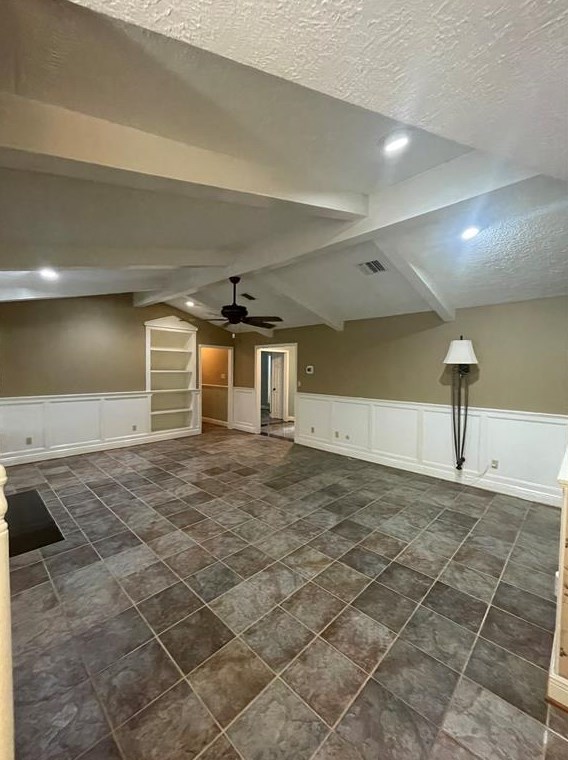 7546 Maple Tree Dr, Houston TX  77088-6842 exterior