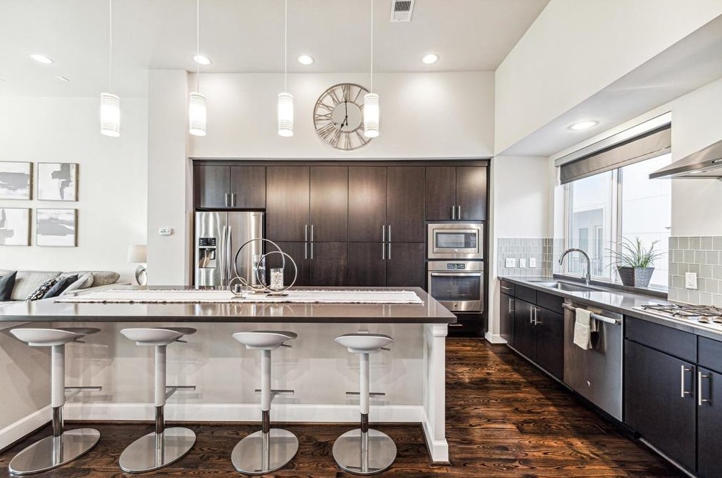 1513 Elgin St, Houston TX  77004-2836 exterior