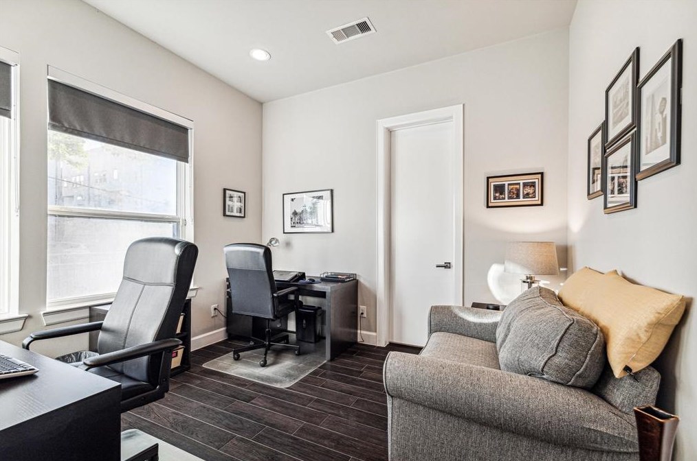 1513 Elgin St, Houston TX  77004-2836 exterior