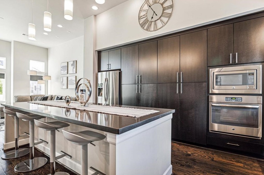 1513 Elgin St, Houston TX  77004-2836 exterior