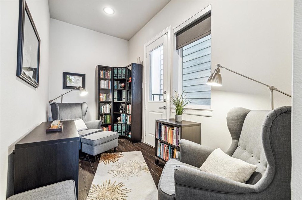 1513 Elgin St, Houston TX  77004-2836 exterior