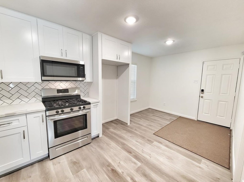 10906 Leitrim Way, Houston TX  77047-1227 exterior