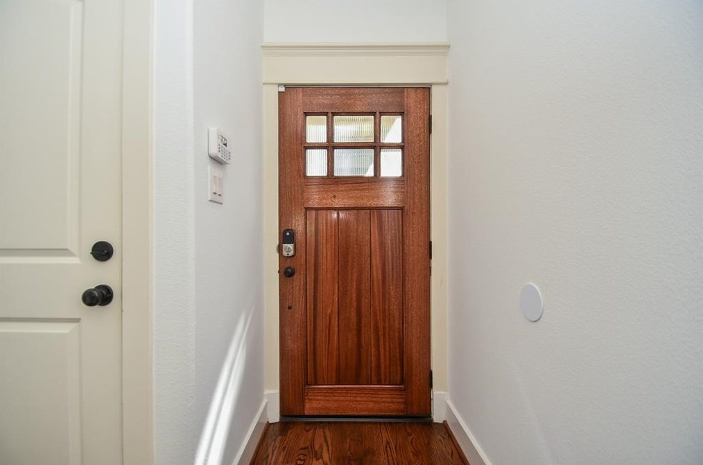 1013 16th St, Houston TX  77008-3427 exterior