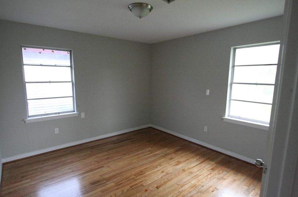 113 Gresham St, Baytown TX  77520-2605 exterior