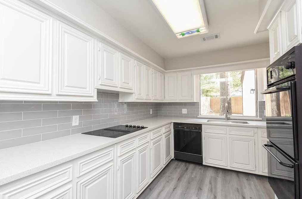 25122 Butterwick Dr, Spring TX  77389-3339 exterior