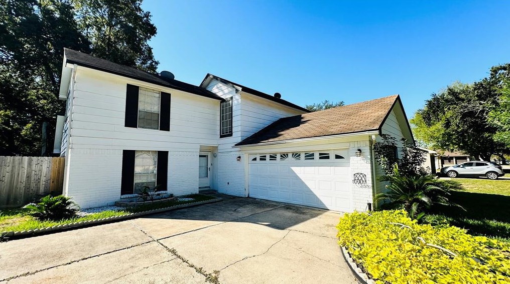 13914 Stately Ave, Houston TX  77034-5449 exterior