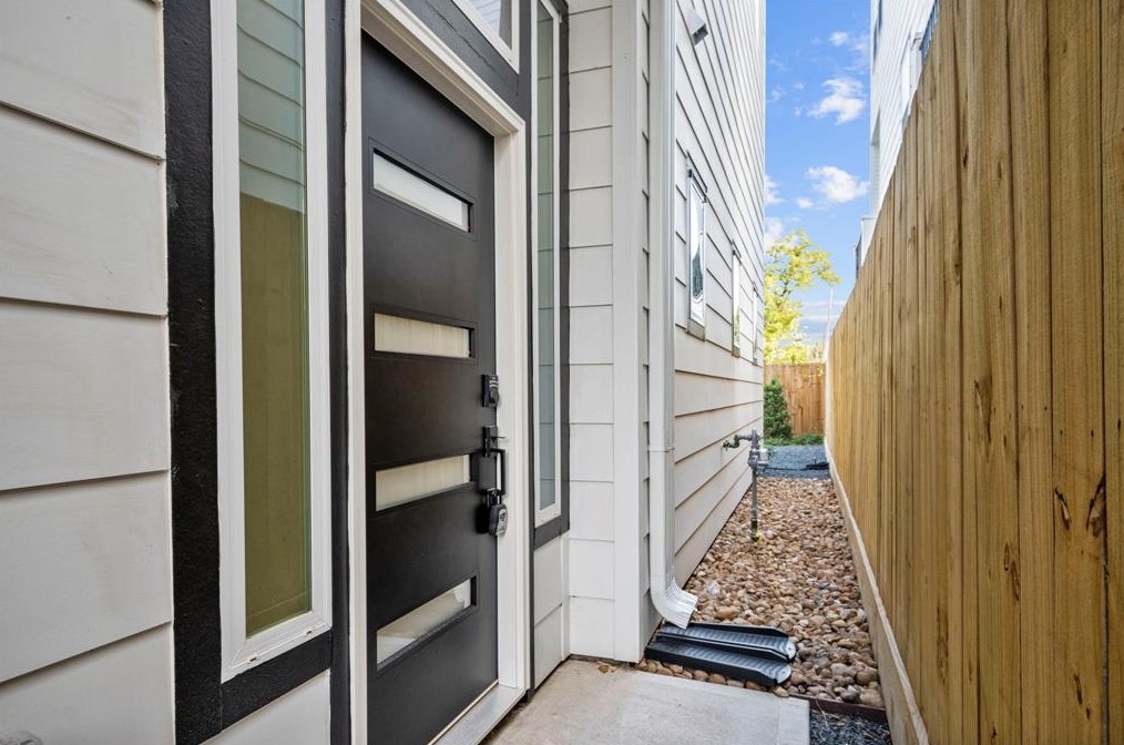 2615 Drew St, Houston TX  77004-1519 exterior