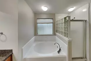 18481 Sunrise Oaks Ct, Montgomery, TX 77316 - Photo 7