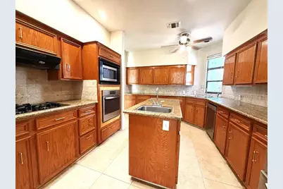 7110 W Mockingbird Lane, Pearland, TX 77584 - Photo 17