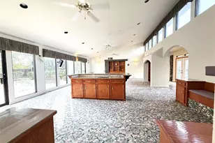 7110 W Mockingbird Ln, Pearland, TX 77584 - Photo 9