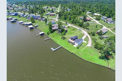 796 W Cattle Dr, Onalaska, TX 77360 - Photo 5