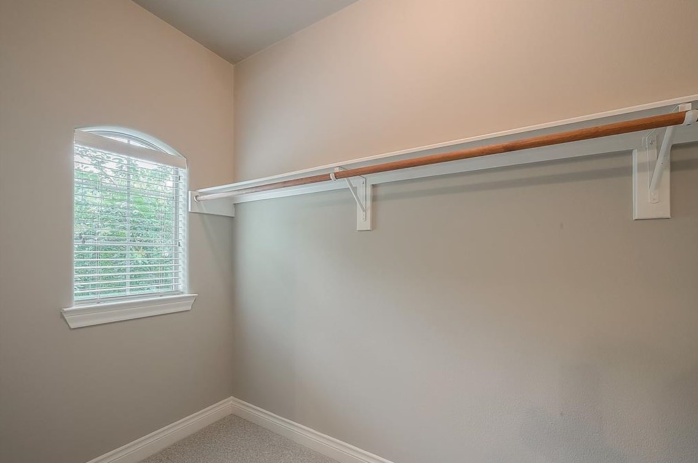 9113 Creekstone Lk Dr, Houston TX  77054-1029 exterior