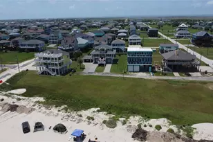 2108 Mills, Crystal Beach, TX 77650 - Photo 9