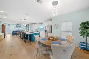 859 Main St, Crystal Beach, TX 77650 - Photo 9