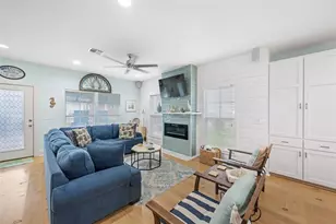 859 Main St, Crystal Beach, TX 77650 - Photo 19