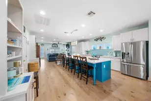 859 Main St, Crystal Beach, TX 77650 - Photo 13