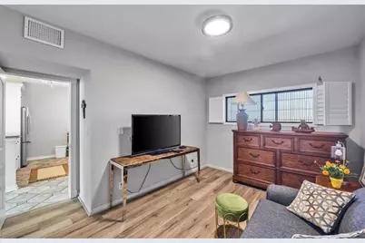 1401 E Beach Drive #805/06, Galveston, TX 77550 - Photo 19