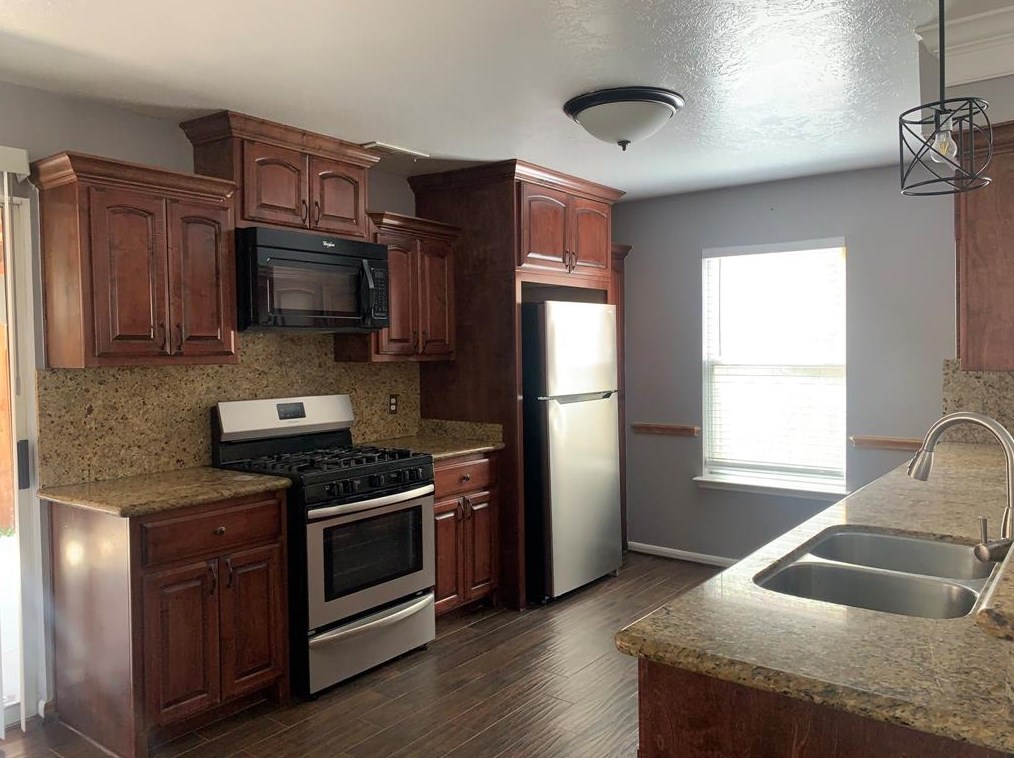 11810 Eagle Island Ln, Houston TX  77034-3759 exterior