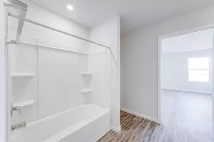 1040 Greenspointe Ave, La Grange, TX 78945 - Photo 15