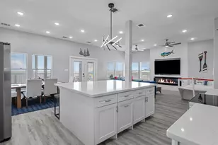 718 Beach Dr, Surfside Beach, TX 77541 - Photo 17