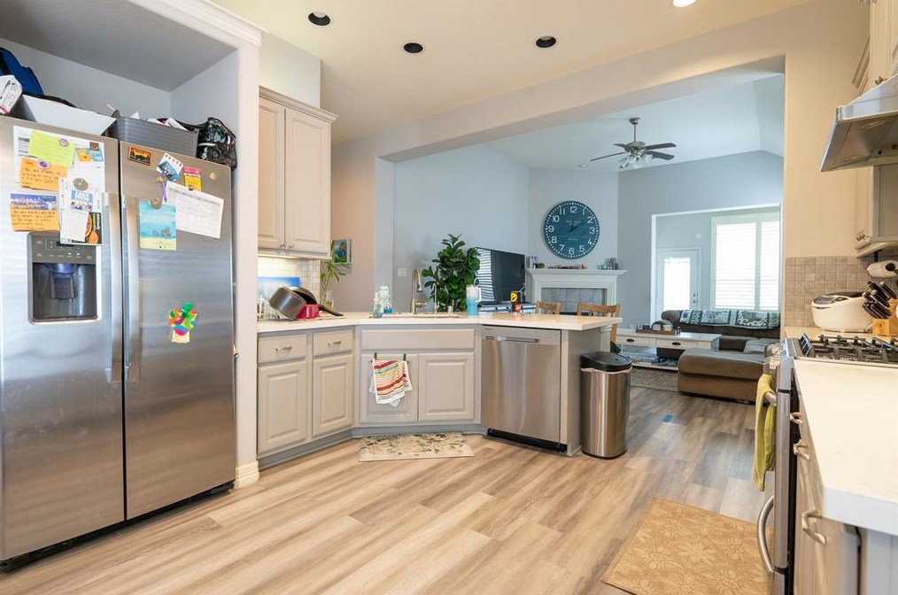 28203 Helmsman Knl Dr, Katy TX  77494-8524 exterior