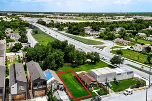 1229 E 33rd St, Houston, TX 77022 - Photo 1