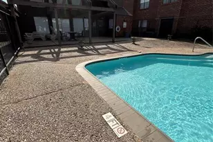 3100 Walnut Bend Ln, Houston, TX 77042 - Photo 17