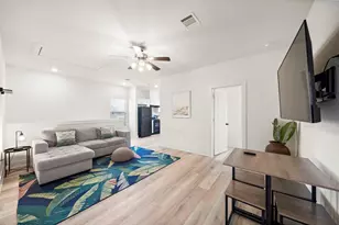 3610 Sealy St, Galveston, TX 77550 - Photo 29