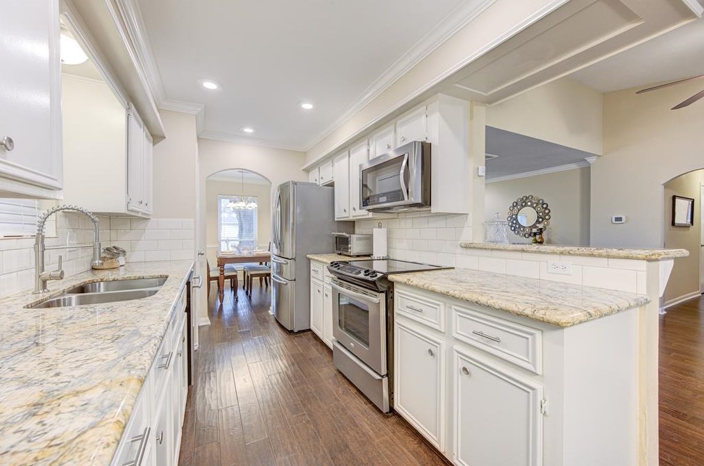 12727 Westella Dr, Houston TX  77077-3805 exterior