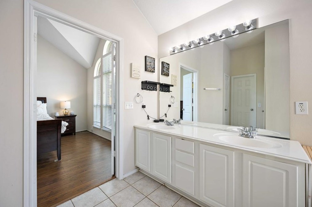 17022 Willow Rnch Dr, Houston TX  77095-5462 exterior