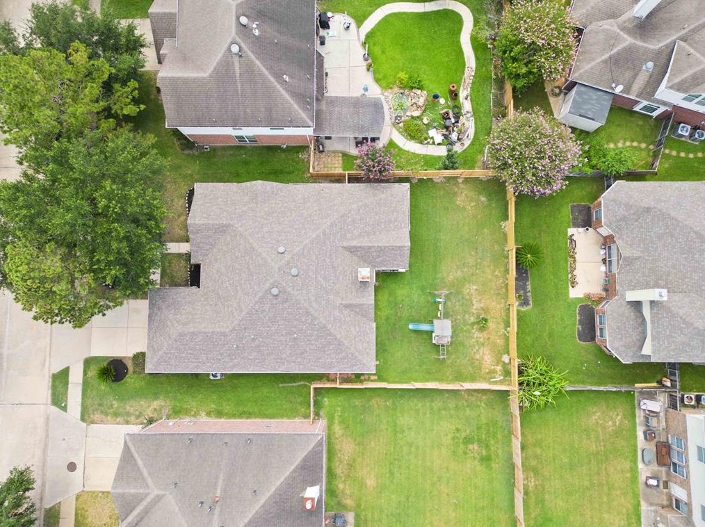 17022 Willow Rnch Dr, Houston TX  77095-5462 exterior