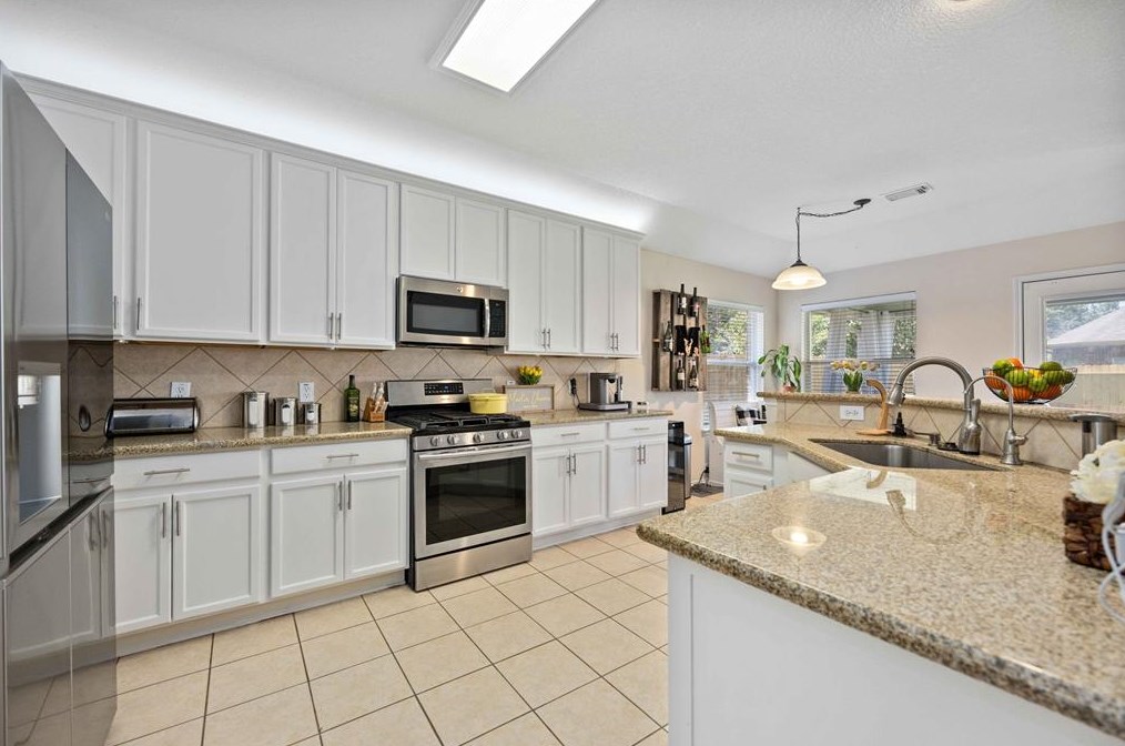 17022 Willow Rnch Dr, Houston TX  77095-5462 exterior