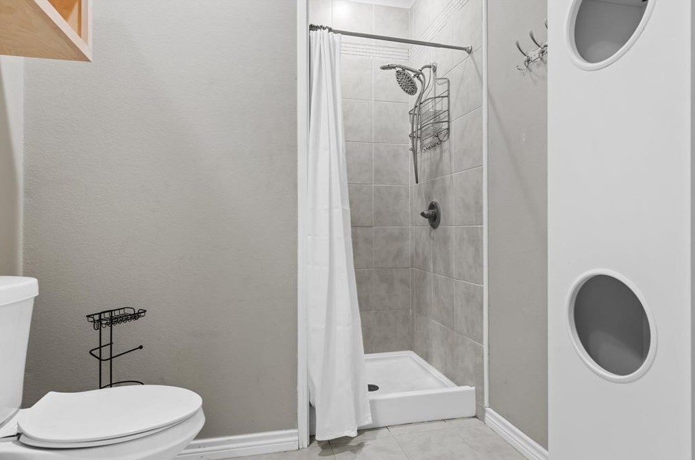 6717 Tommye, Houston TX  exterior