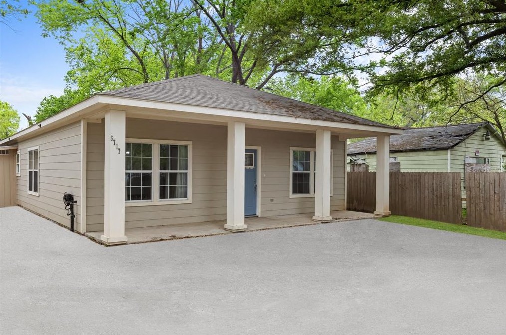 6717 Tommye St, Houston TX  77028-3449 exterior