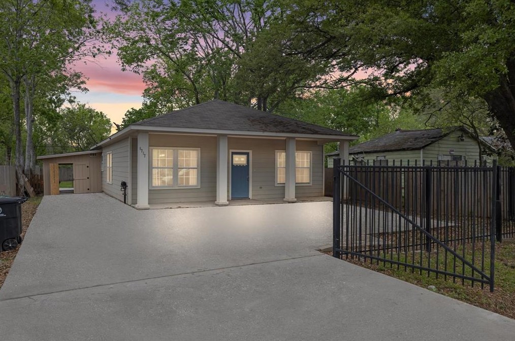 6717 Tommye, Houston TX  exterior